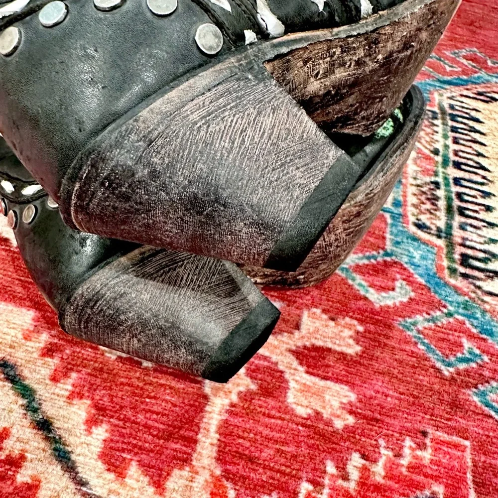 Junk Gypsy x Lane Cowboy Boots Floral Embroidered Black Leather Boots 6.5 - Picture 4 of 4